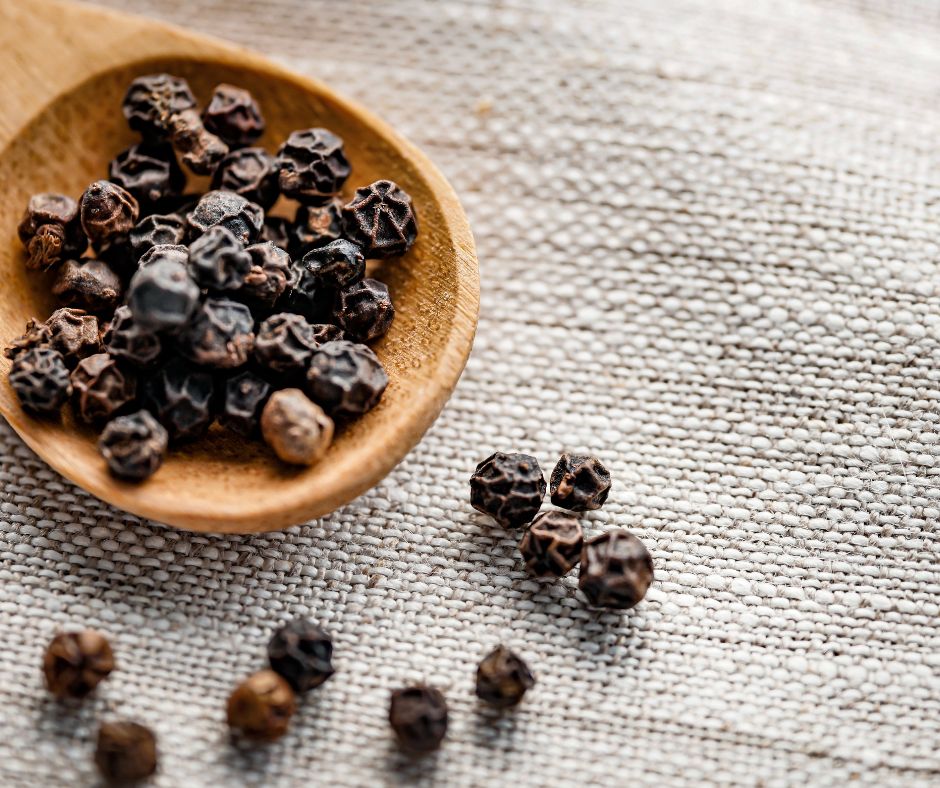 Did you know that organic black pepper has a variety of health benefits