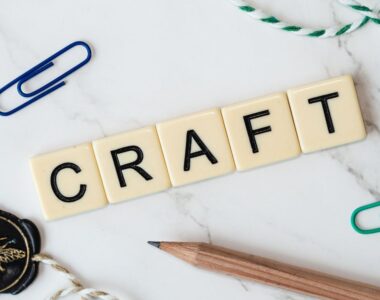 Arts and Crafts Stores For Your home decor needs