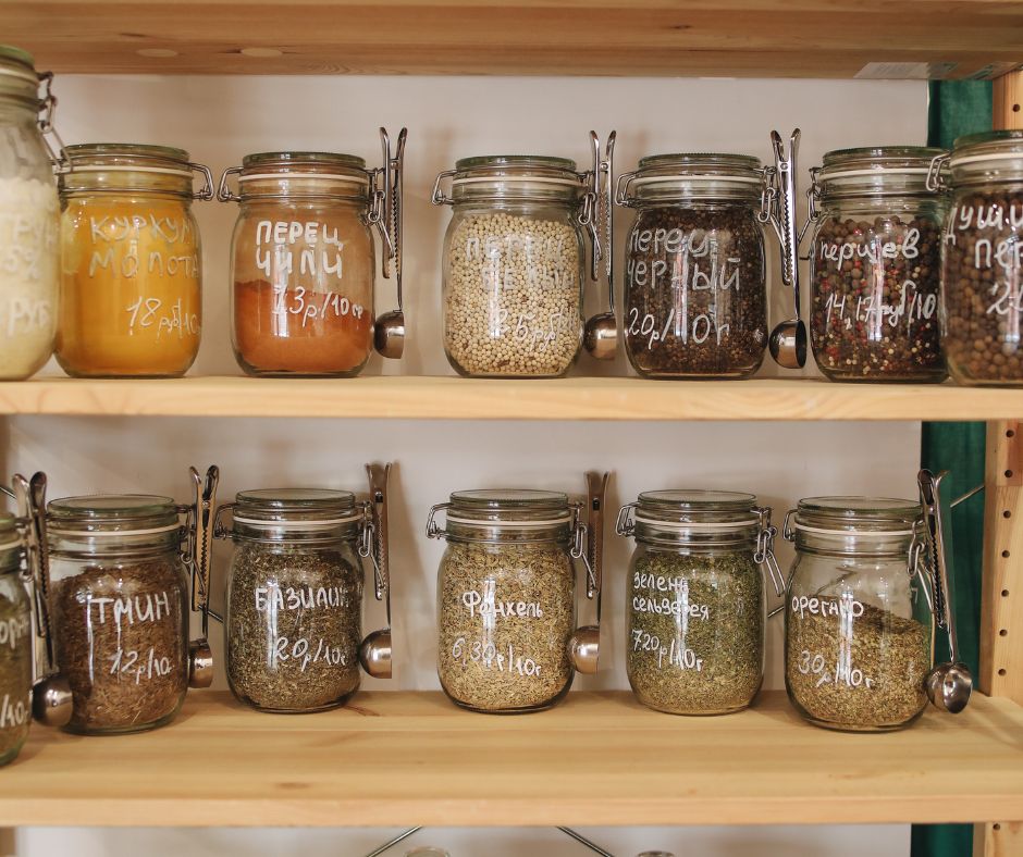 How to choose the Right Type of Spice Jars